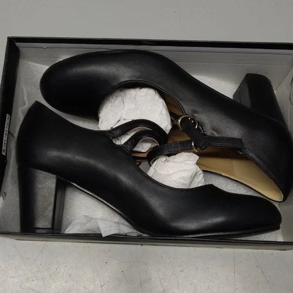 Elegant Black Mary Jane Heels - Picture 13 of 14